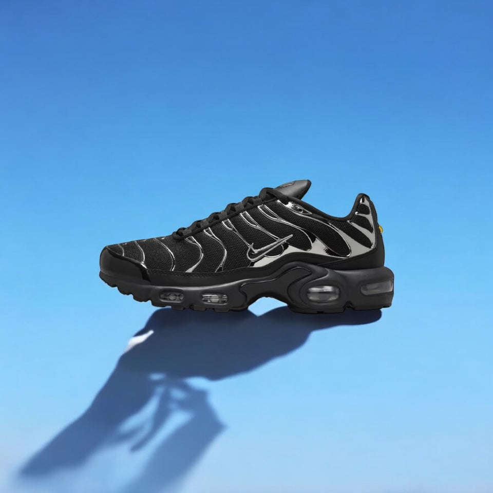 NIKE AIR MAX PLUS SE METALLIC/ BLACK WMN