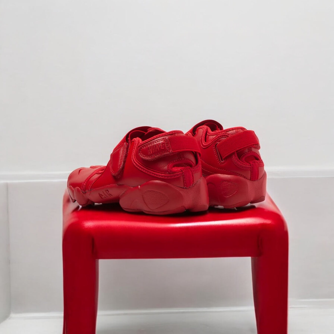 NIKE NINJA ALL RED WMN