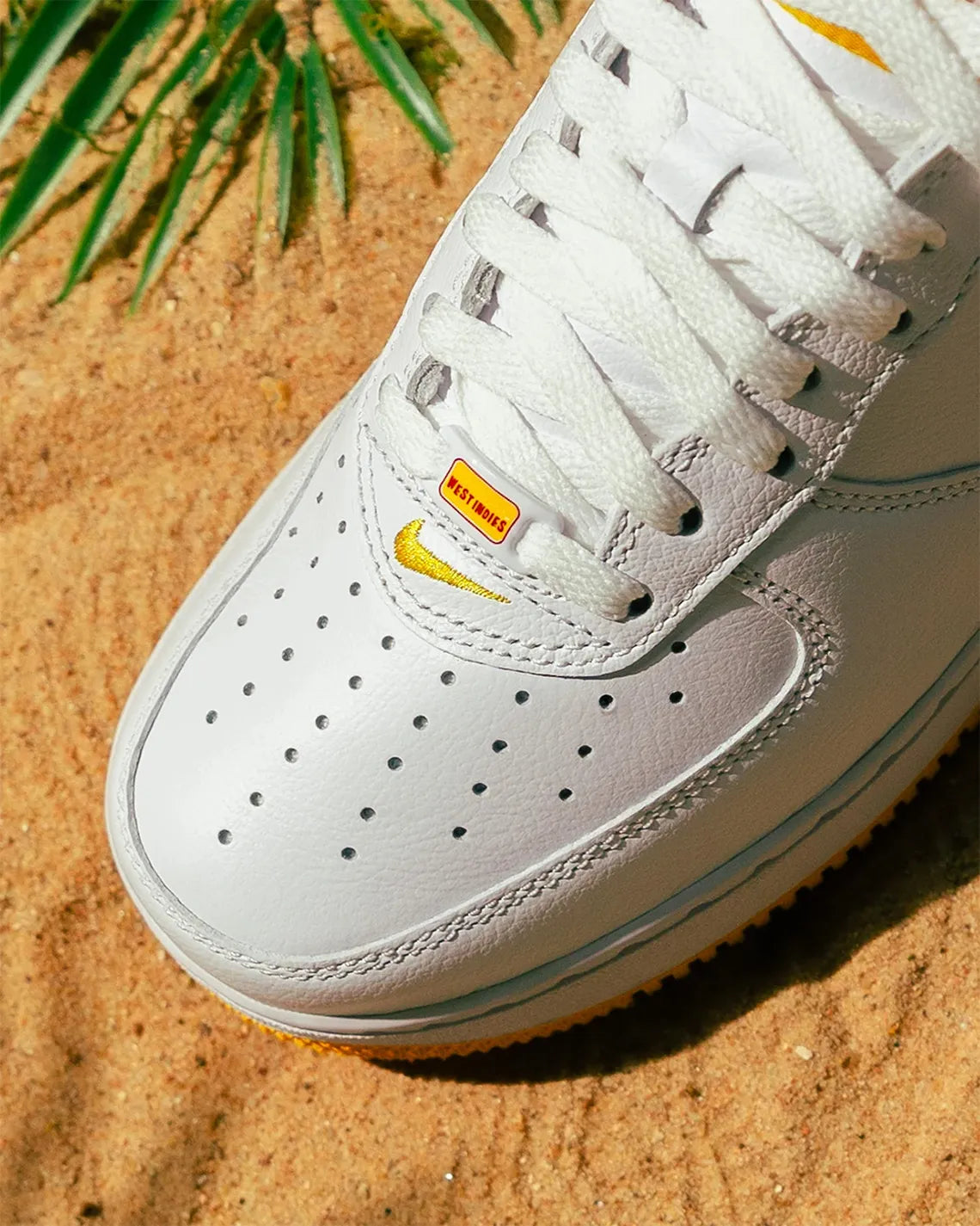 NIKE AIR FORCE 1 LOW RÉTRO QS