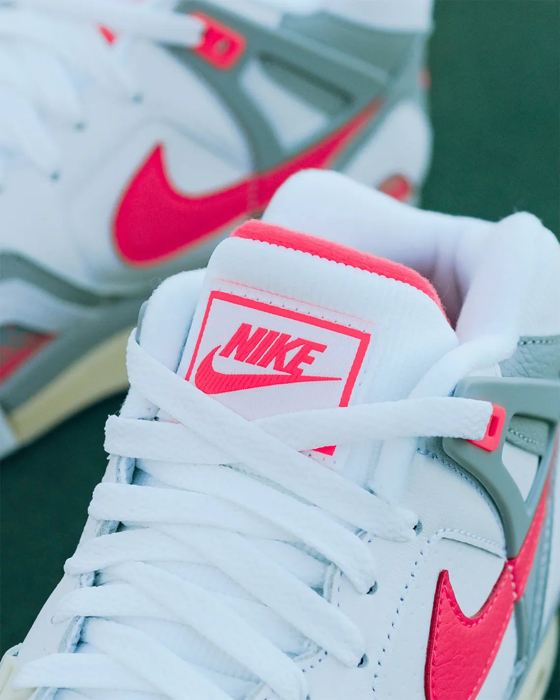NIKE AIR TECH CHALLENGE II QS
