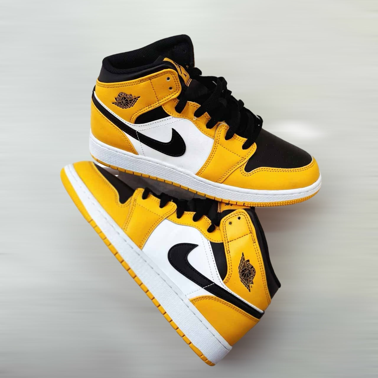 Jordan 1 Mid Taxi (GS)