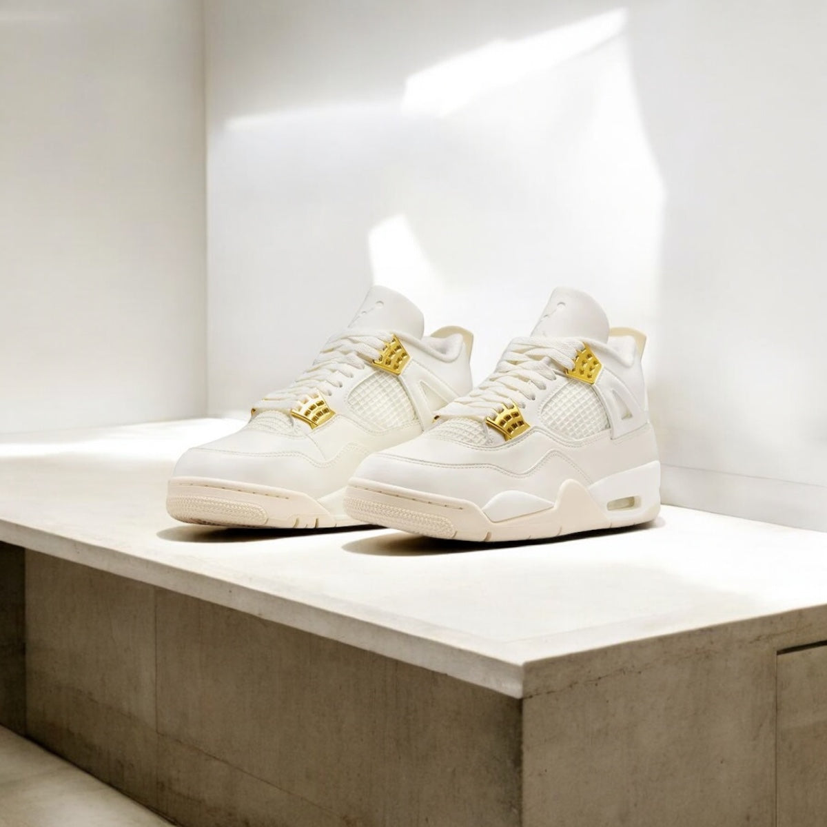 Jordan 4 Retro Metallic Gold (Femme)