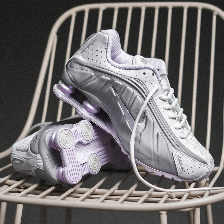 Nike Shox R4 White Metallic Platinum Barely Grape (Women's)