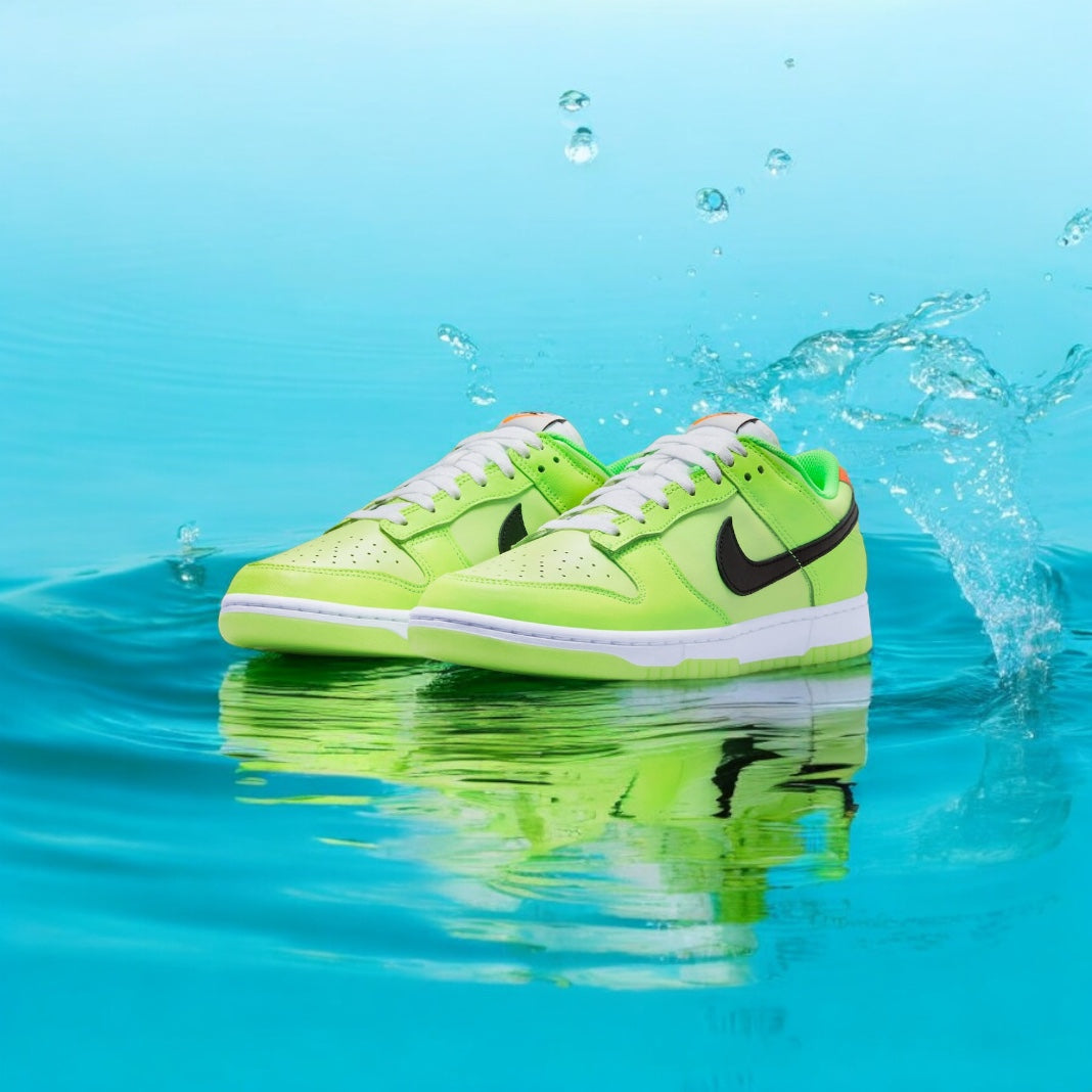 Nike Dunk Low SE Splash Volt