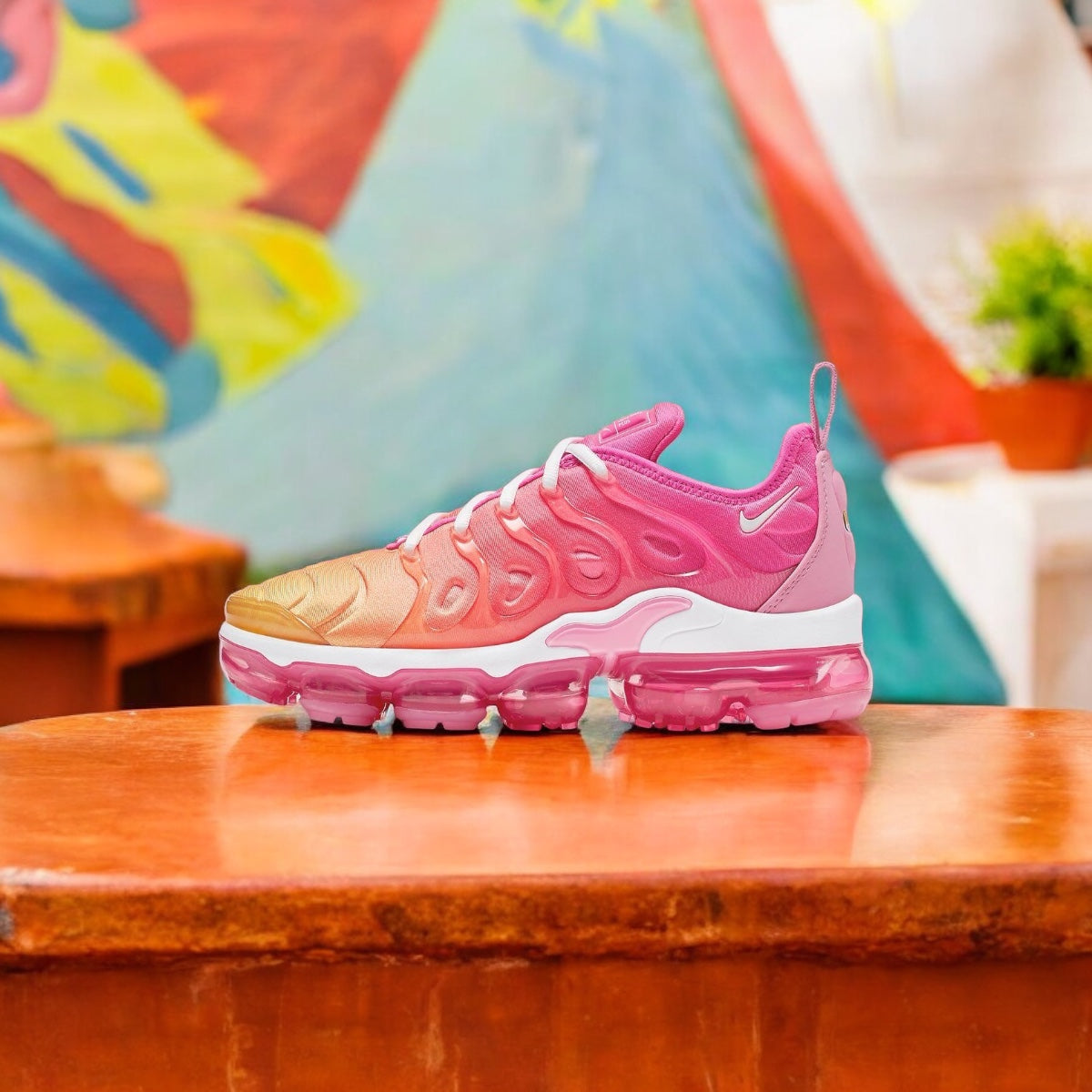 Nike Air VaporMax Plus Laser Fuchsia Psychic Pink (W)