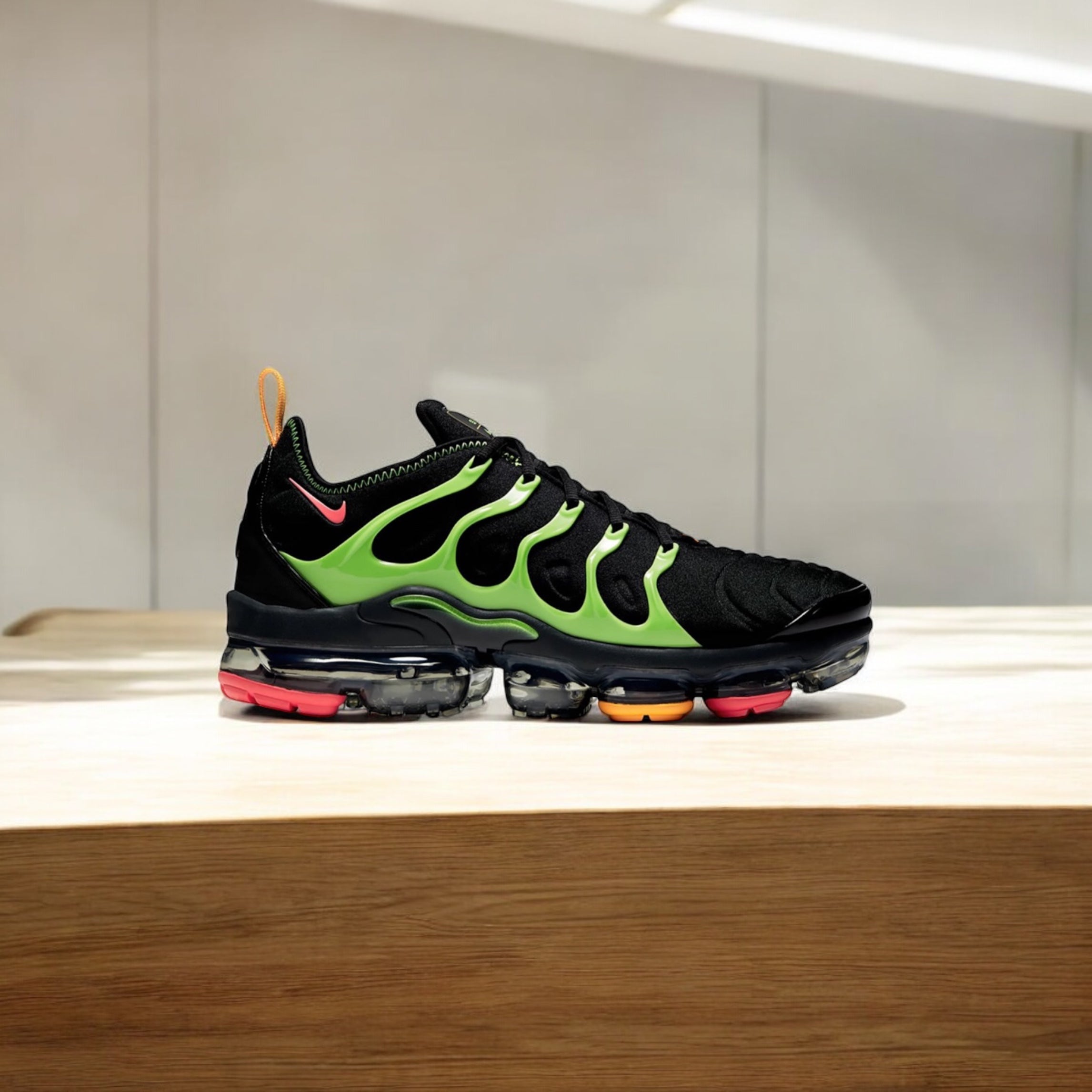 Nike Air VaporMax Plus Black Electric Green