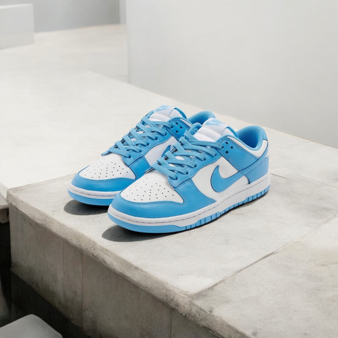 NIKE DUNK LOW CAROLINA BLEU UNC