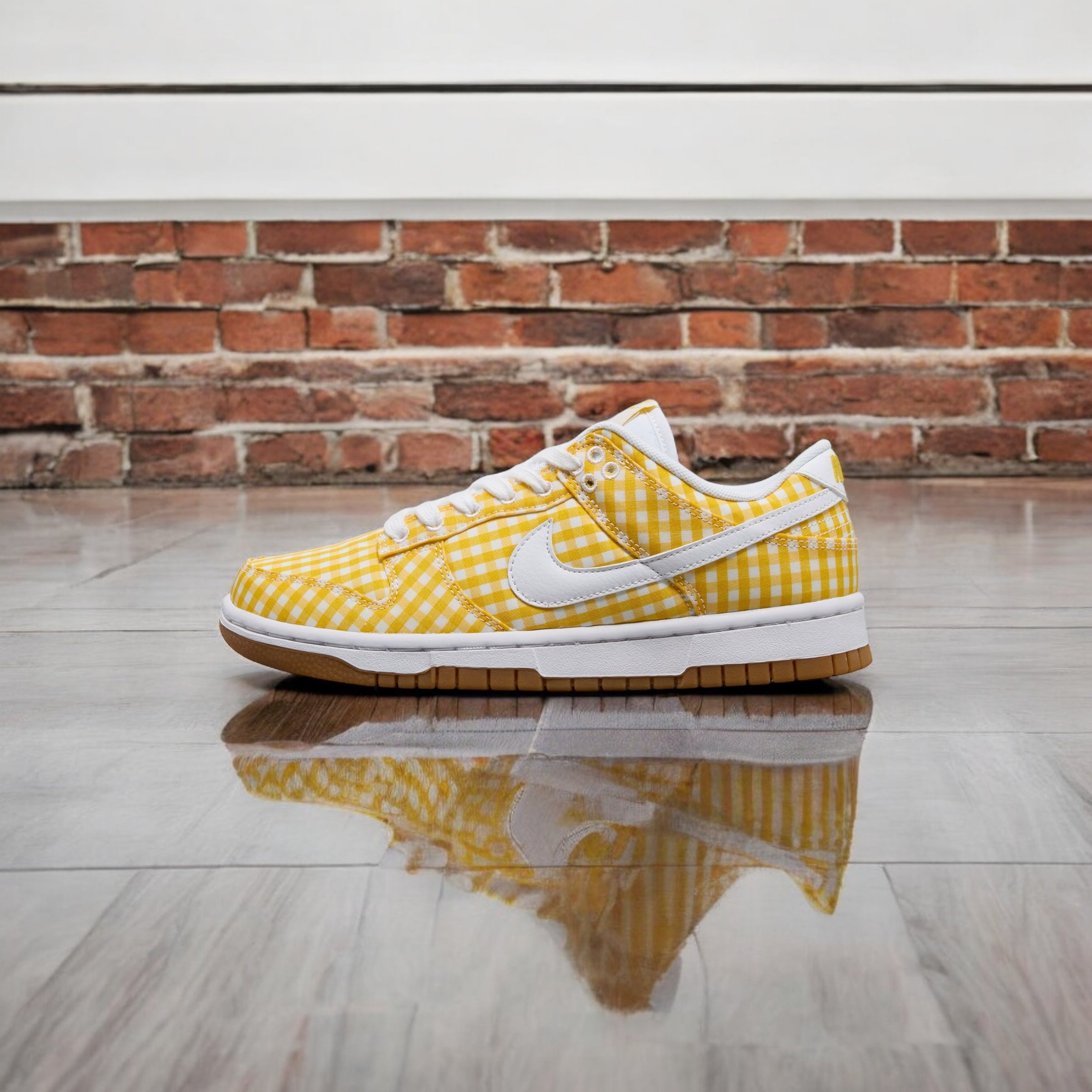 NIKE DUNK LOW WMN yellow ginger