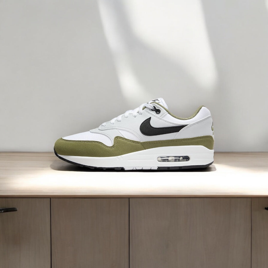 NIKE AIR MAX 1 MEDIUM OLIVE