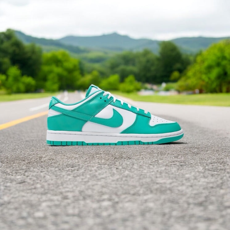 NIKE DUNK LOW JADE TRANSPARENTE