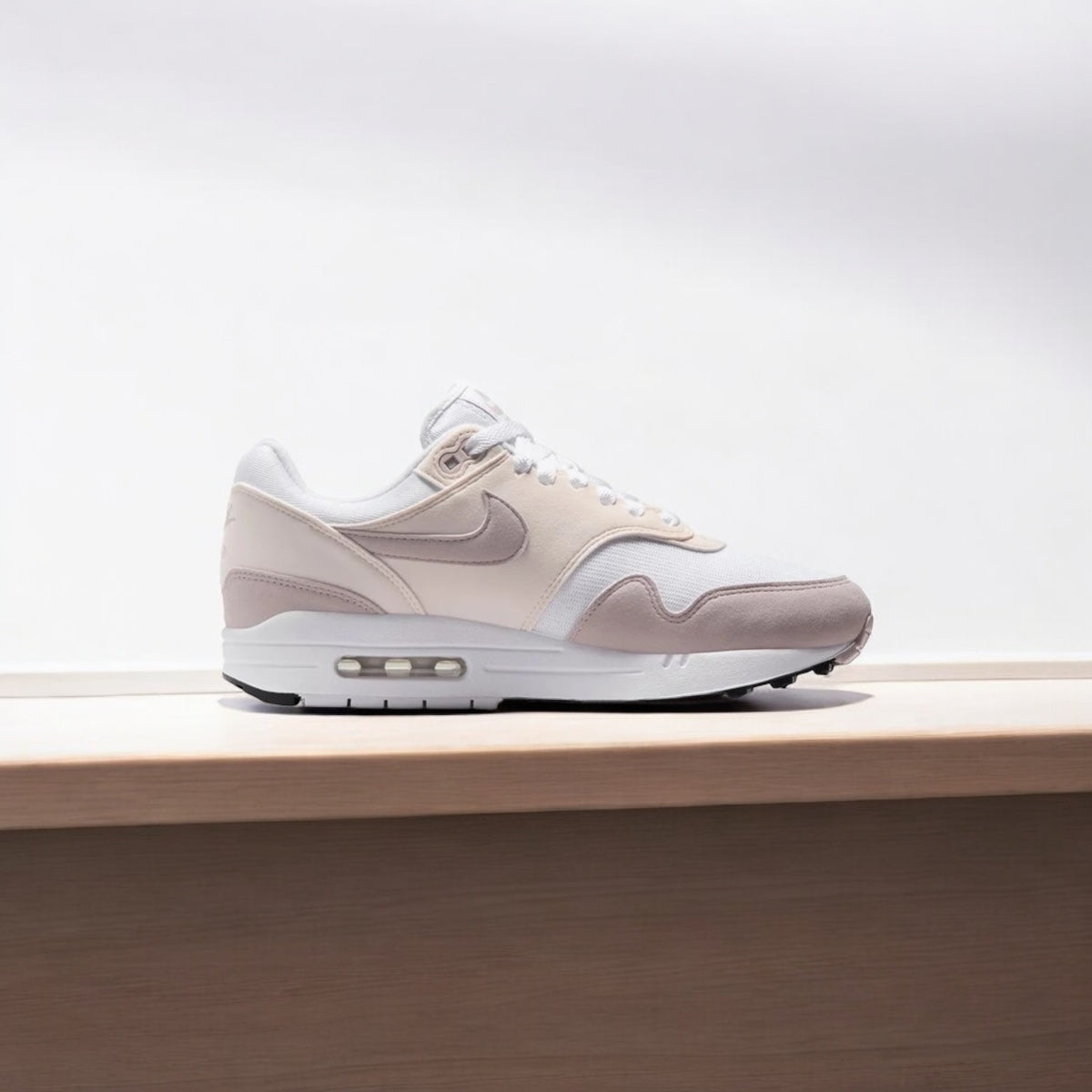 NIKE AIR MAX 1 WMN PLATINUM VIOLET