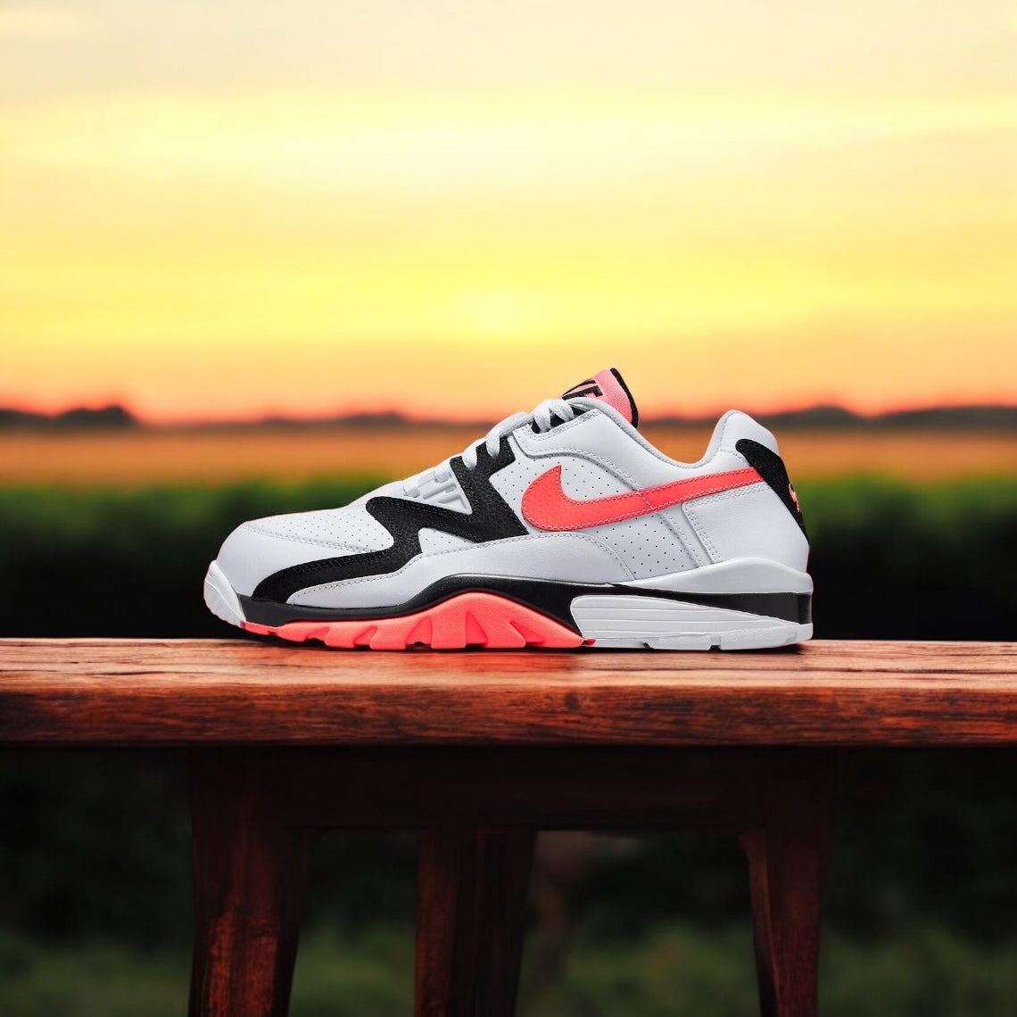 NIKE AIR CROSS TRAINER 3 LOW HOT LAVA