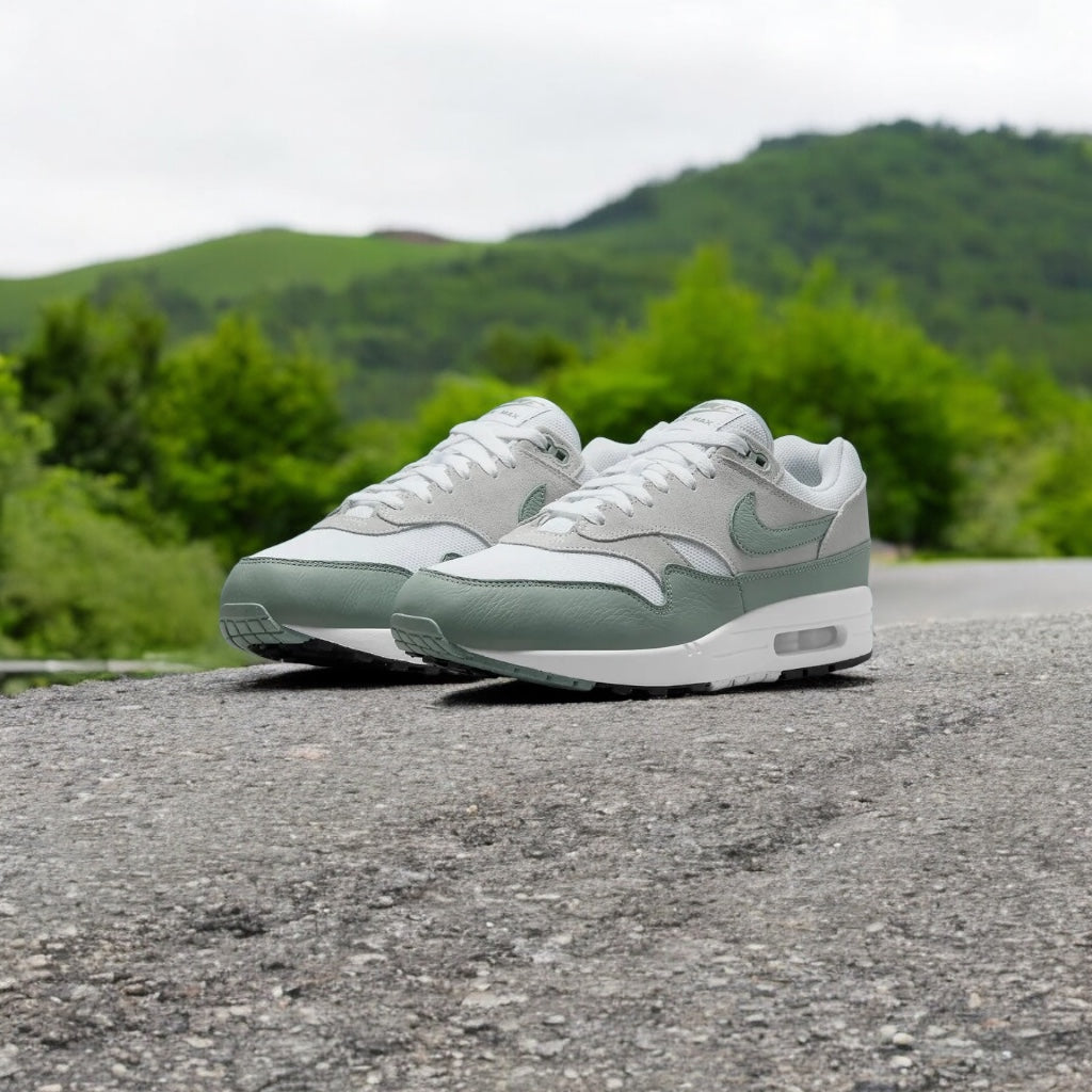 NIKE AIR MAX 1 MICA GREEN