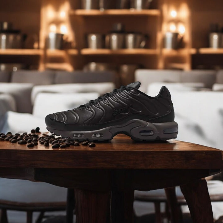 NIKE AIR MAX PLUS PRM "BLACK TEA"