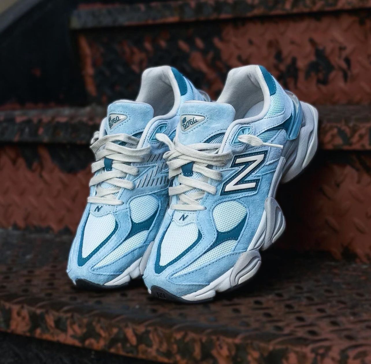 NEW BALANCE CHROME BLUE