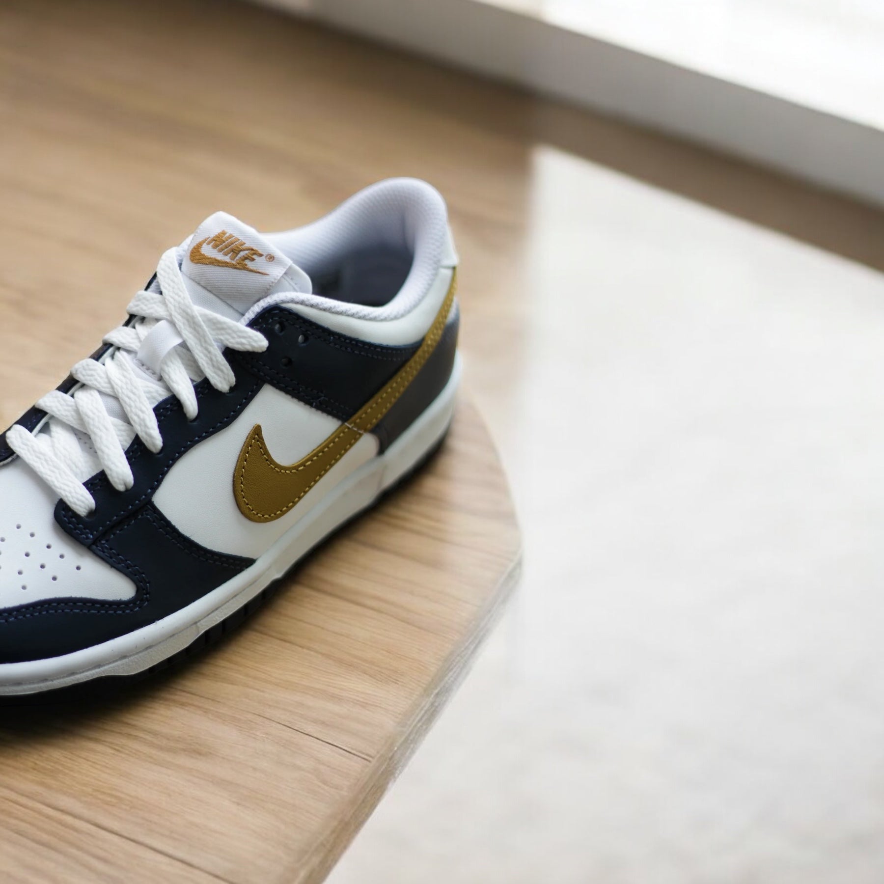 NIKE DUNK LOW GS MIDNIGHT NAVY/ GOLD