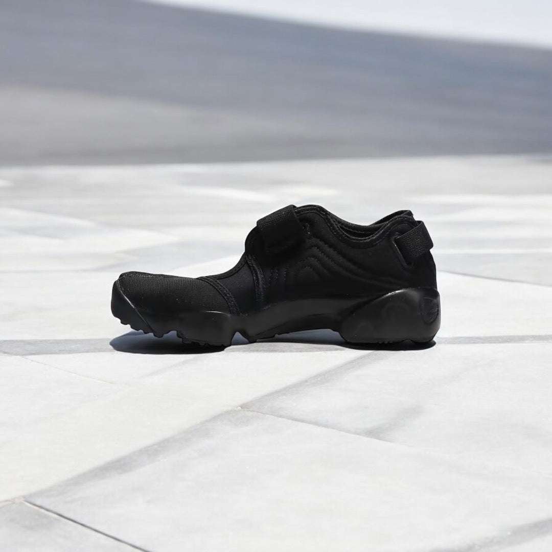 NIKE Air “NINJA” blackout WMN (women)